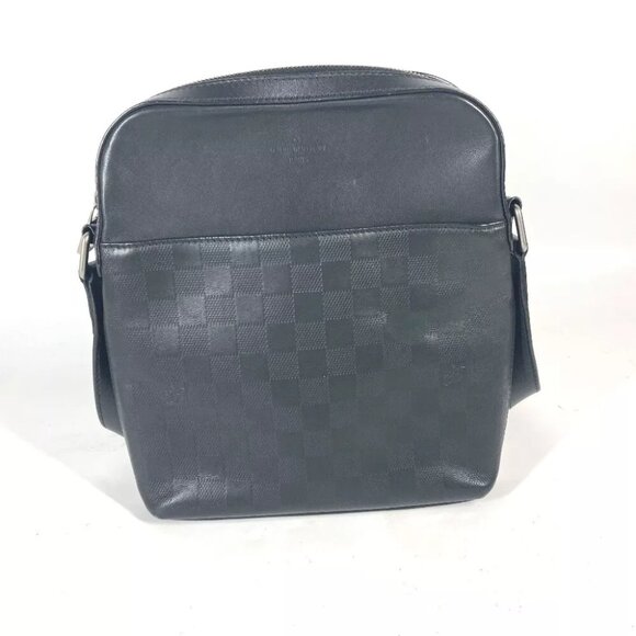 LOUIS VUITTON N23355 Damier Infini Pochette District Bag Crossbody Shoulder Bag - Picture 1 of 16